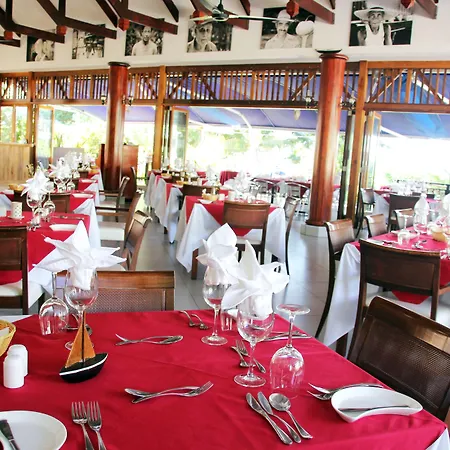 Pirogue Lodge-3